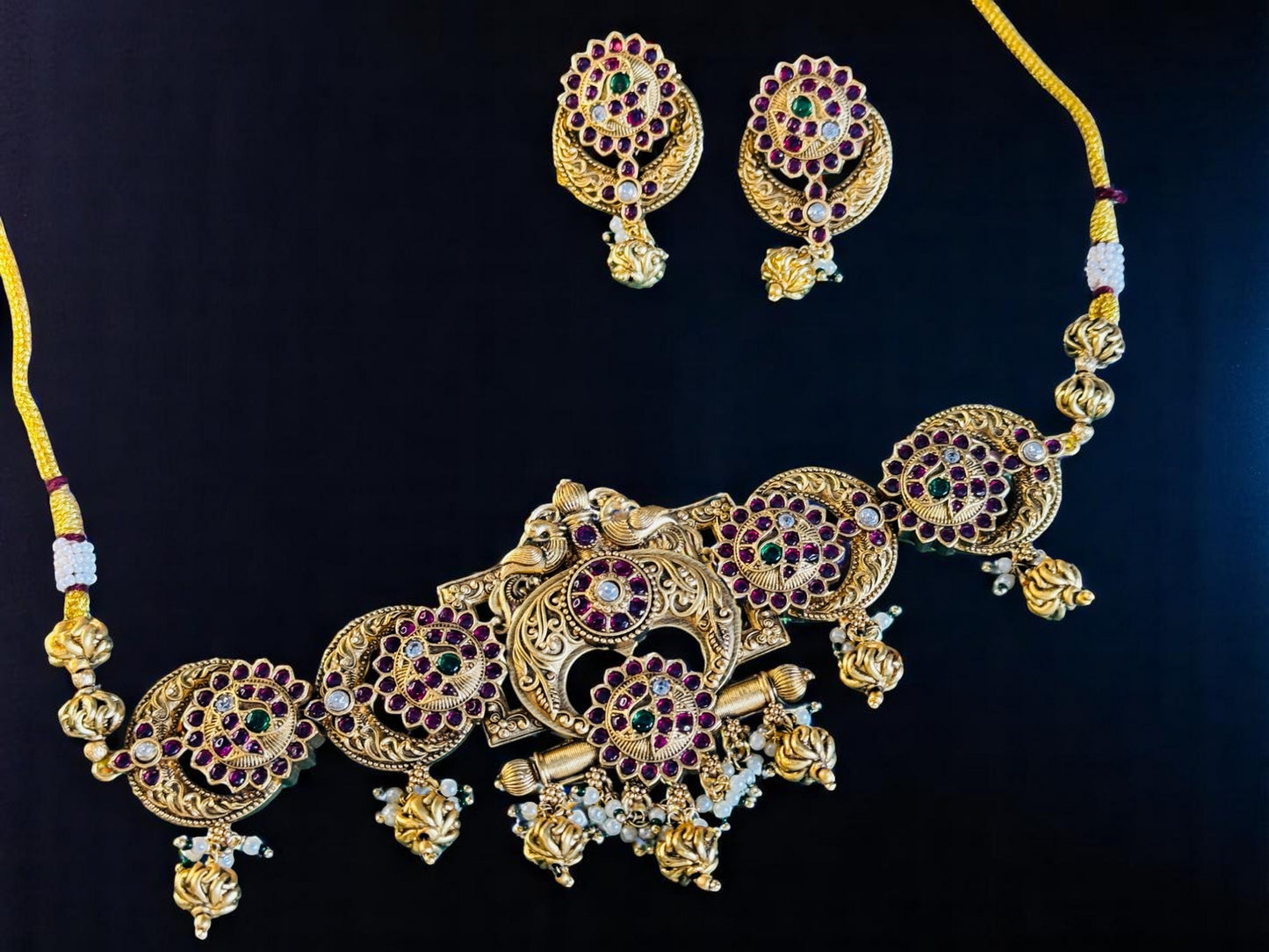 Ayushi's Antique Choker set