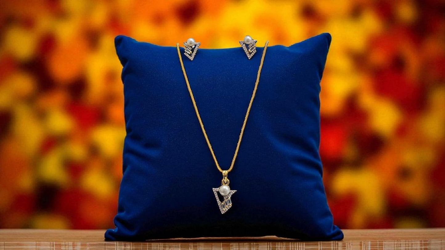 Elegant Diamond Pendant set