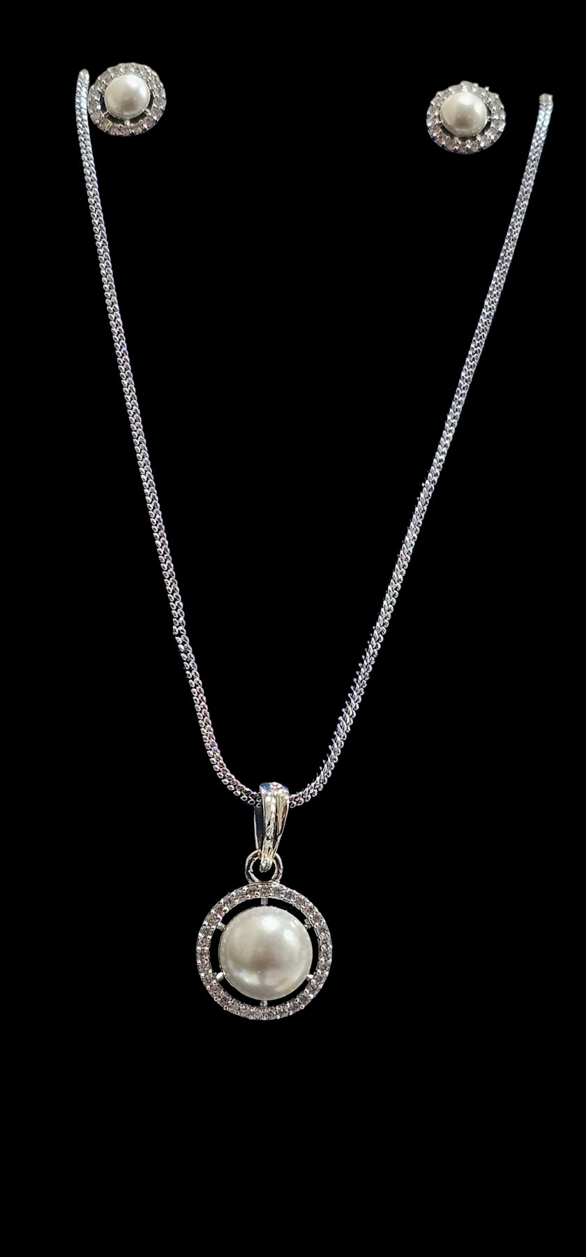 Pearl Studded Pendent set