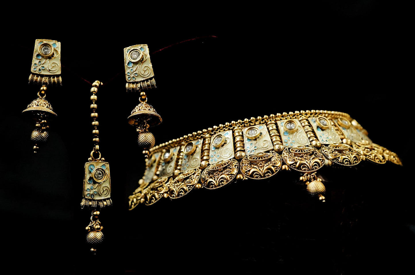 Mable Chand Necklace Set - Chaandi Rivaaz