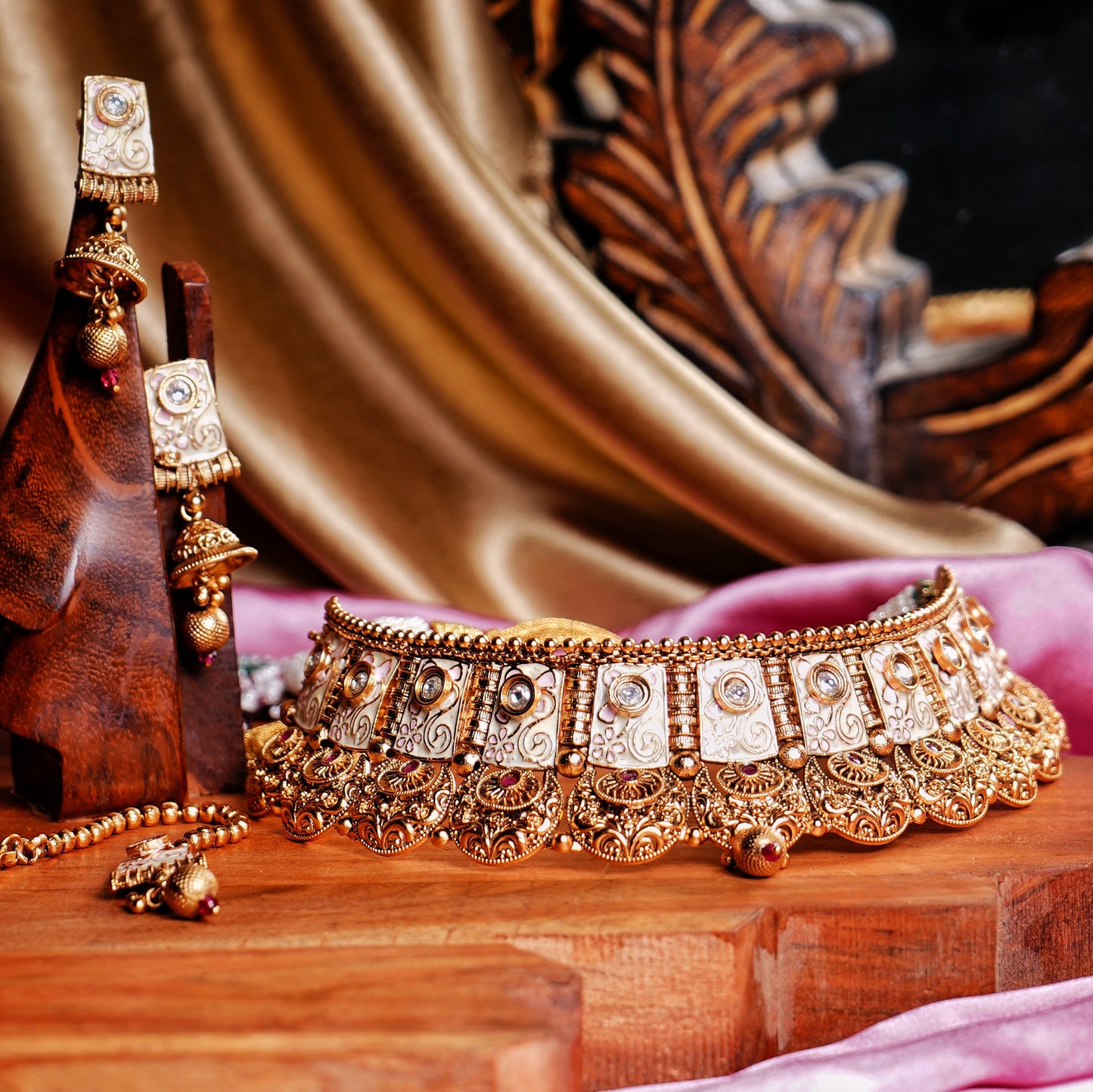 Mable Chand Necklace Set - Chaandi Rivaaz