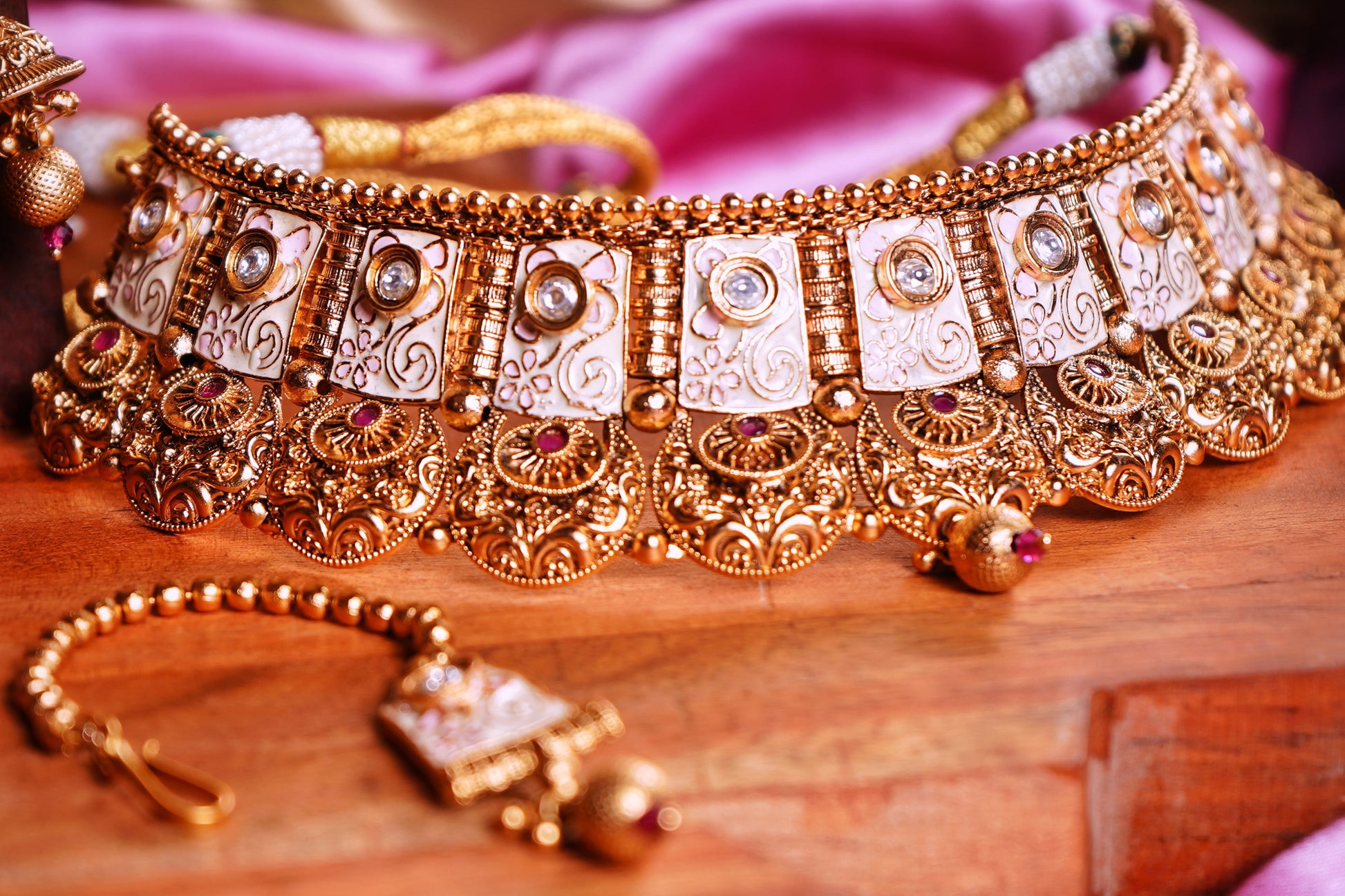 Mable Chand Necklace Set - Chaandi Rivaaz