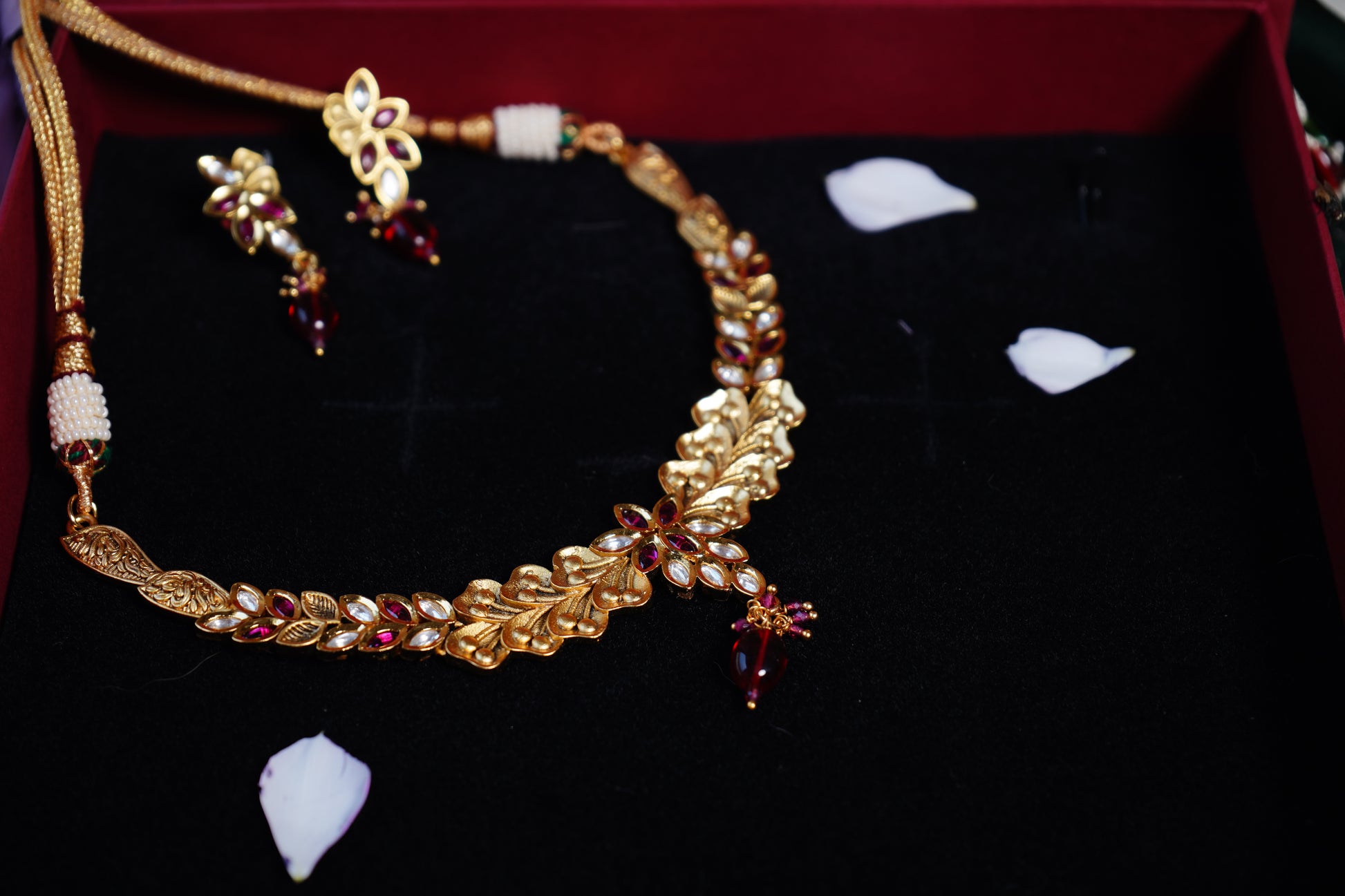 Meera Leaf Designer Necklace Set - Chaandi Rivaaz