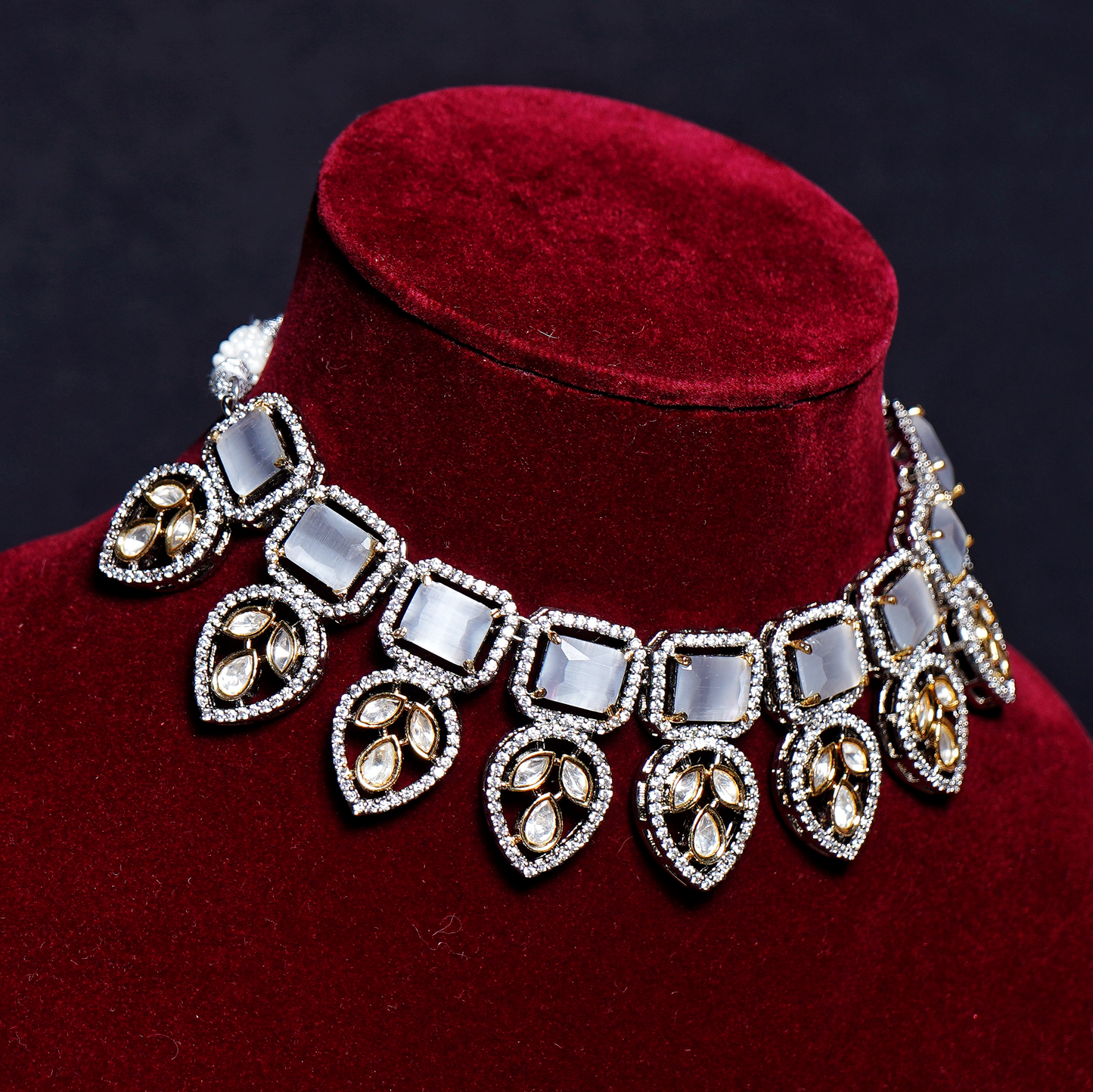 Beautiful Leaf Kundan Designer Set - Chaandi Rivaaz