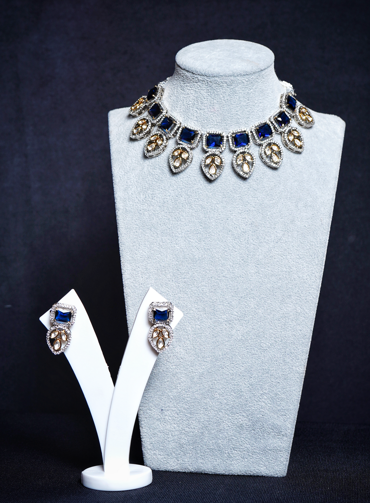 Beautiful Leaf Kundan Designer Set - Chaandi Rivaaz