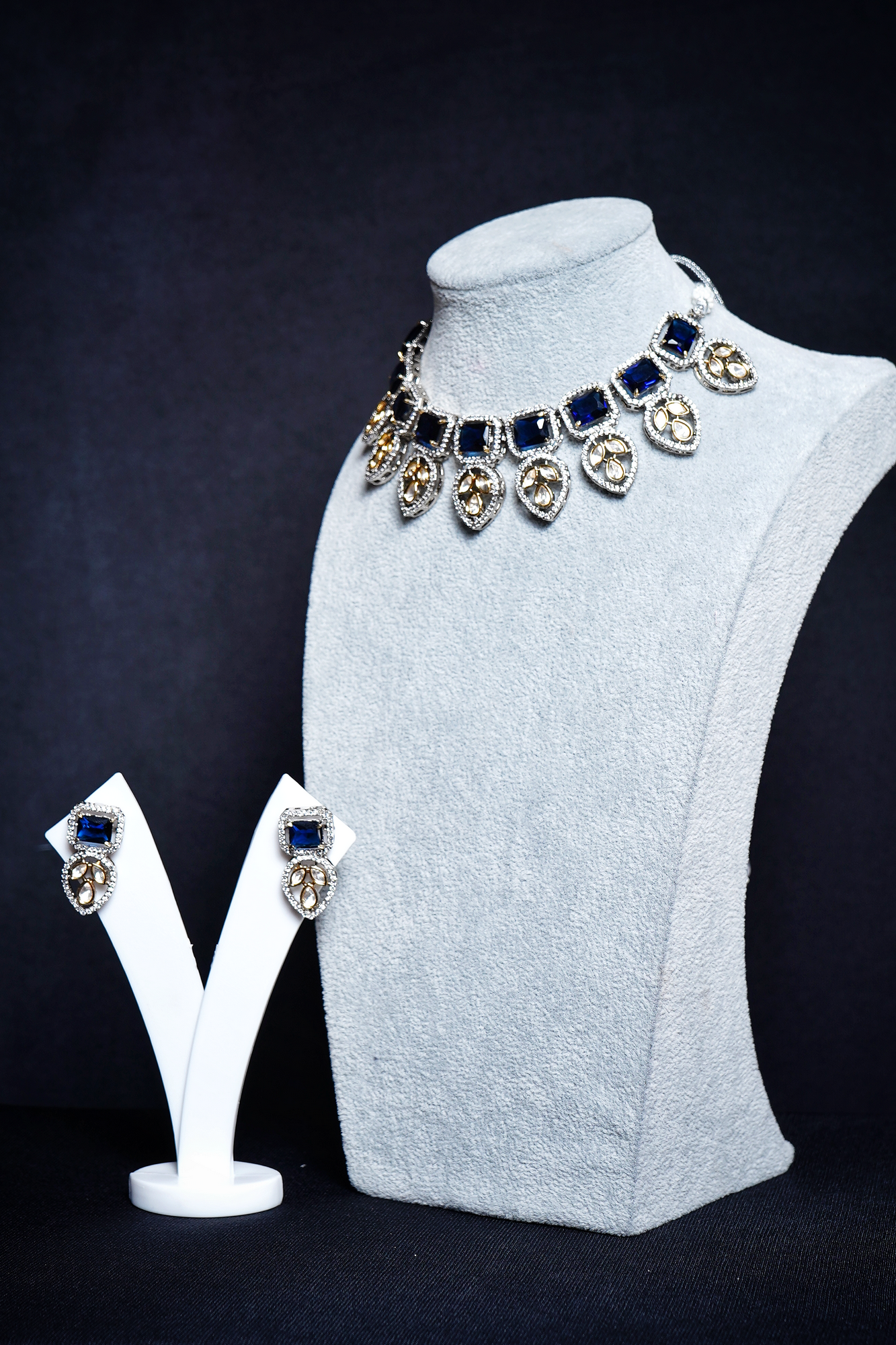 Beautiful Leaf Kundan Designer Set - Chaandi Rivaaz