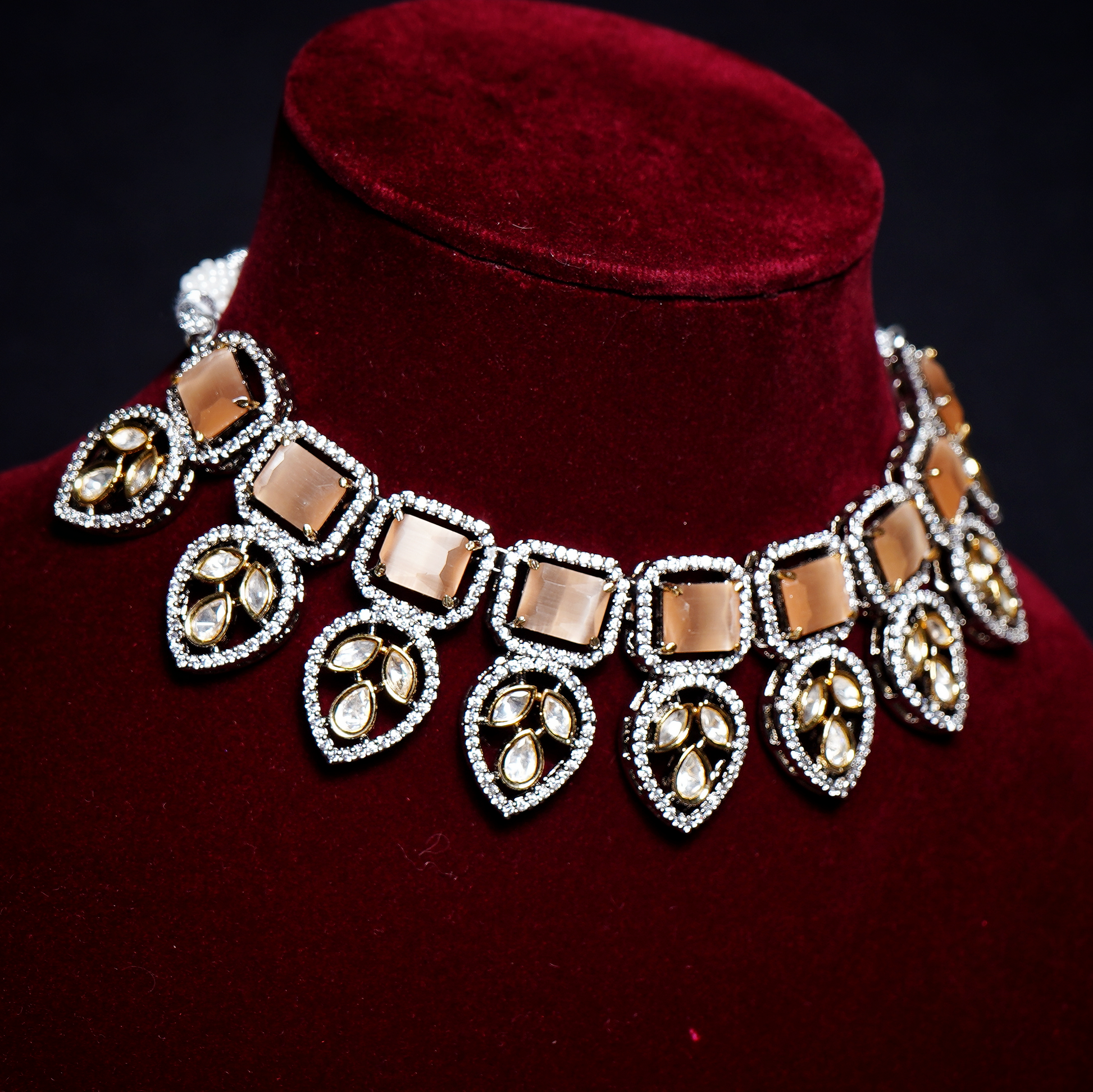 Beautiful Leaf Kundan Designer Set - Chaandi Rivaaz