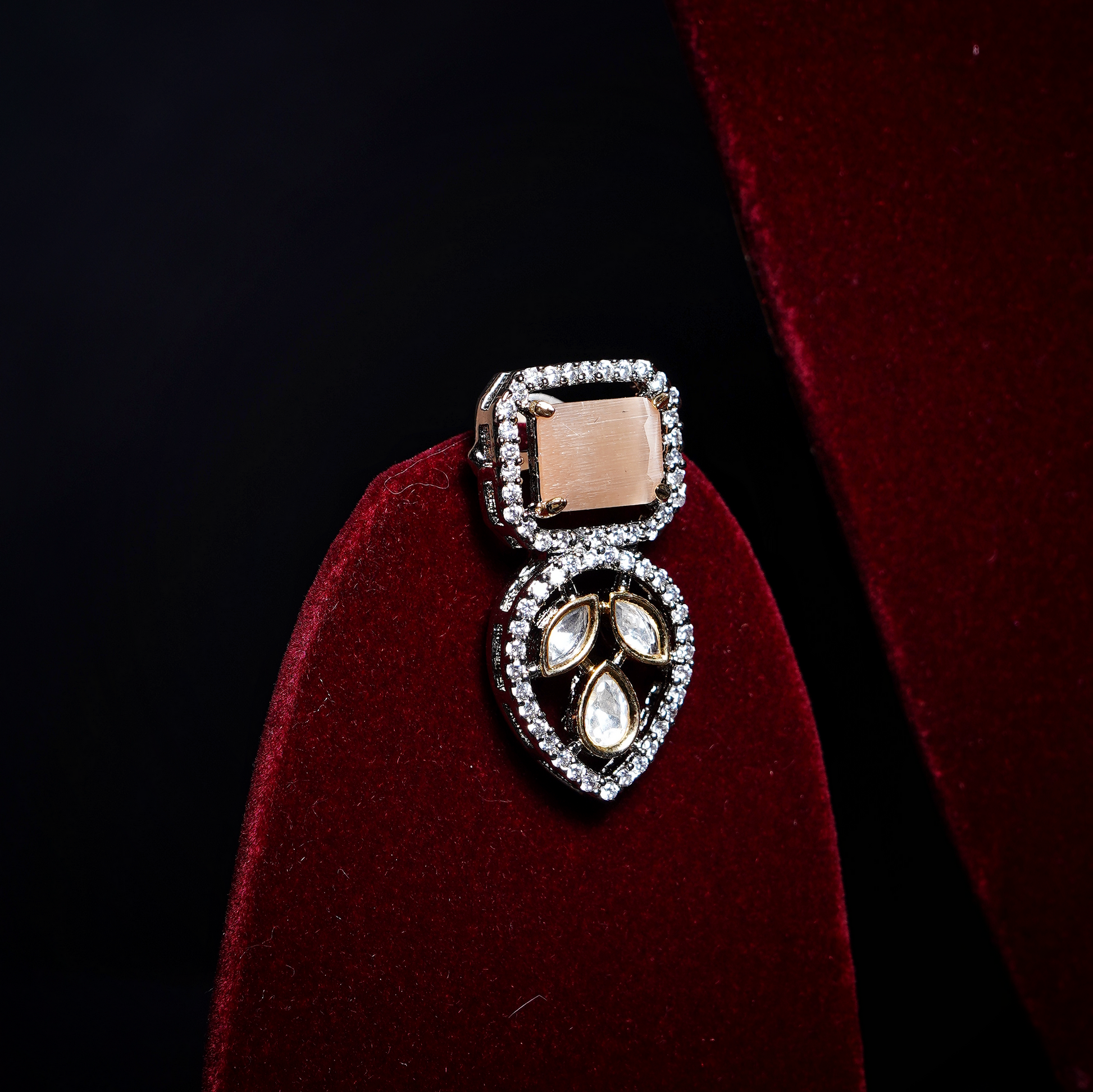 Beautiful Leaf Kundan Designer Set - Chaandi Rivaaz