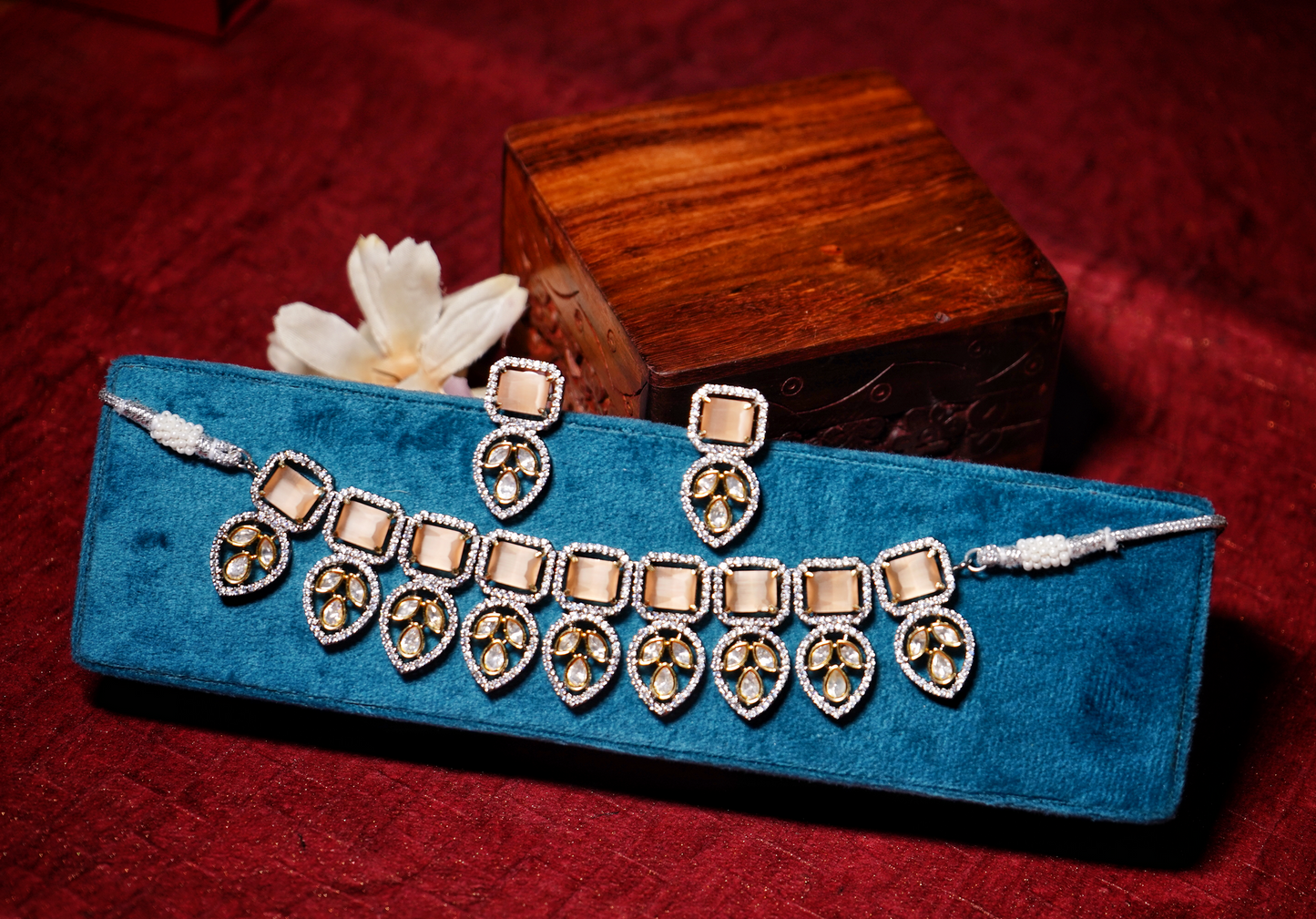 Beautiful Leaf Kundan Designer Set - Chaandi Rivaaz