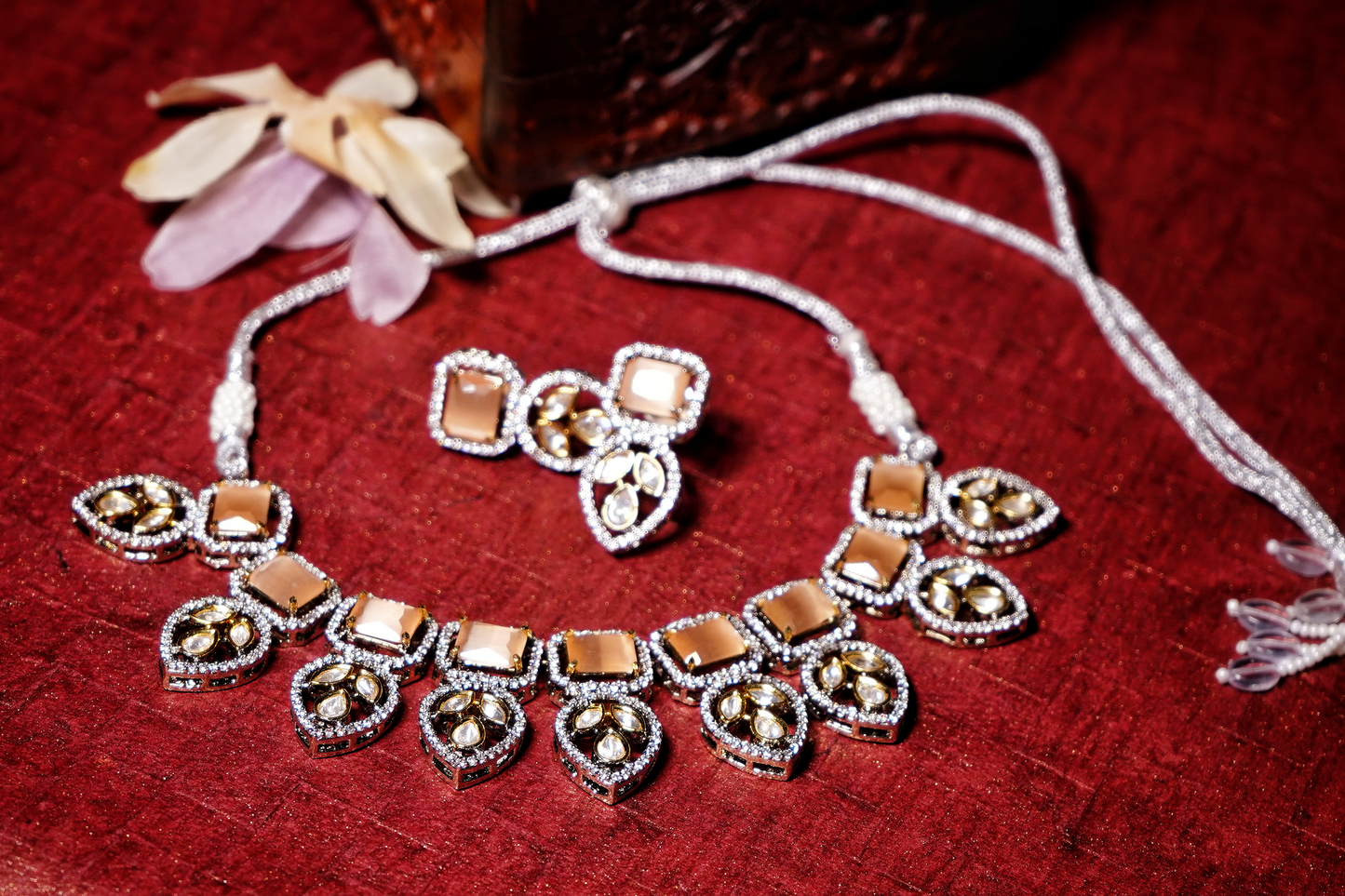 Beautiful Leaf Kundan Designer Set - Chaandi Rivaaz