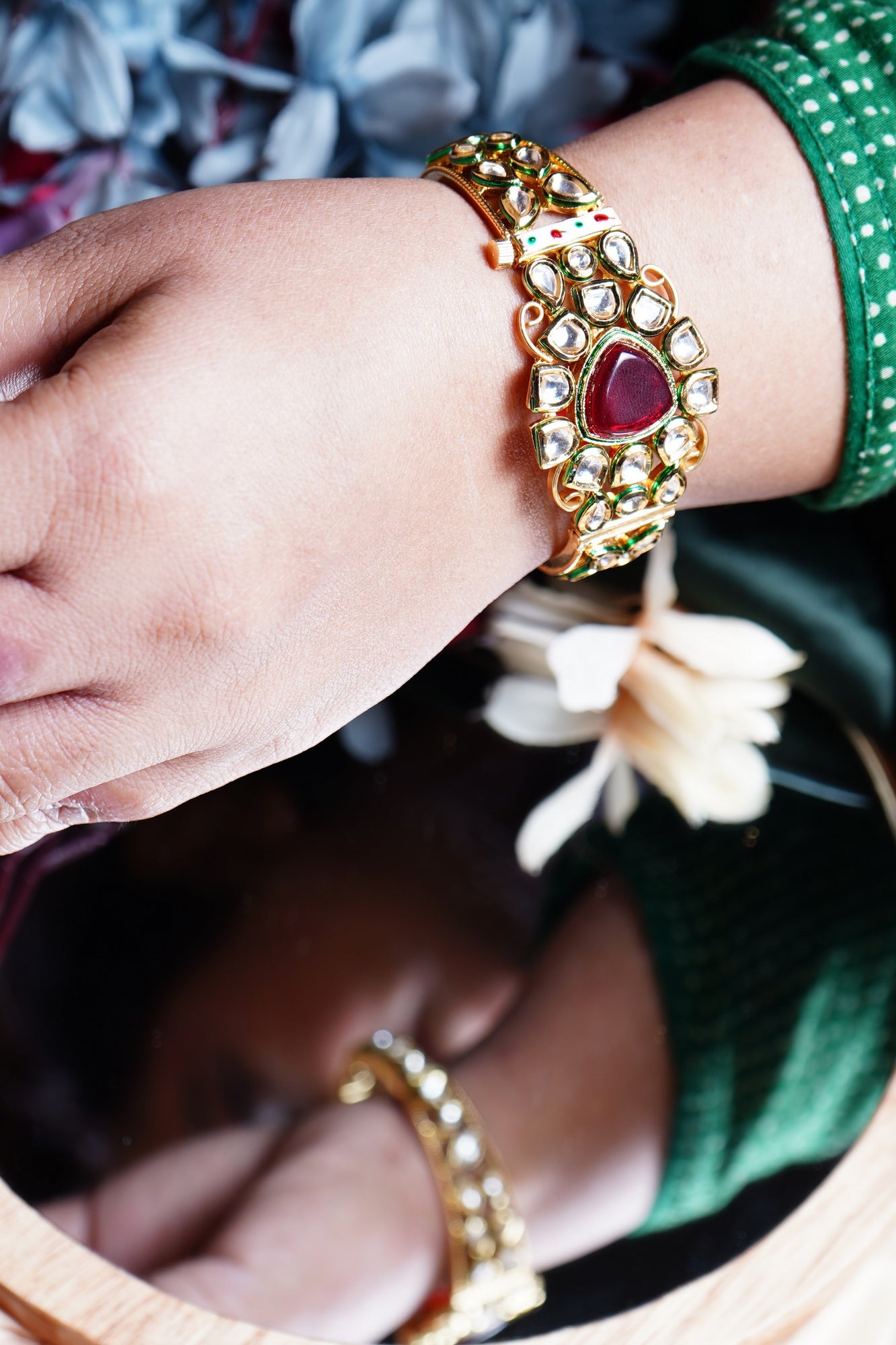 Esha ’s Triangle shaped Kundan Bracelets - Chaandi Rivaaz