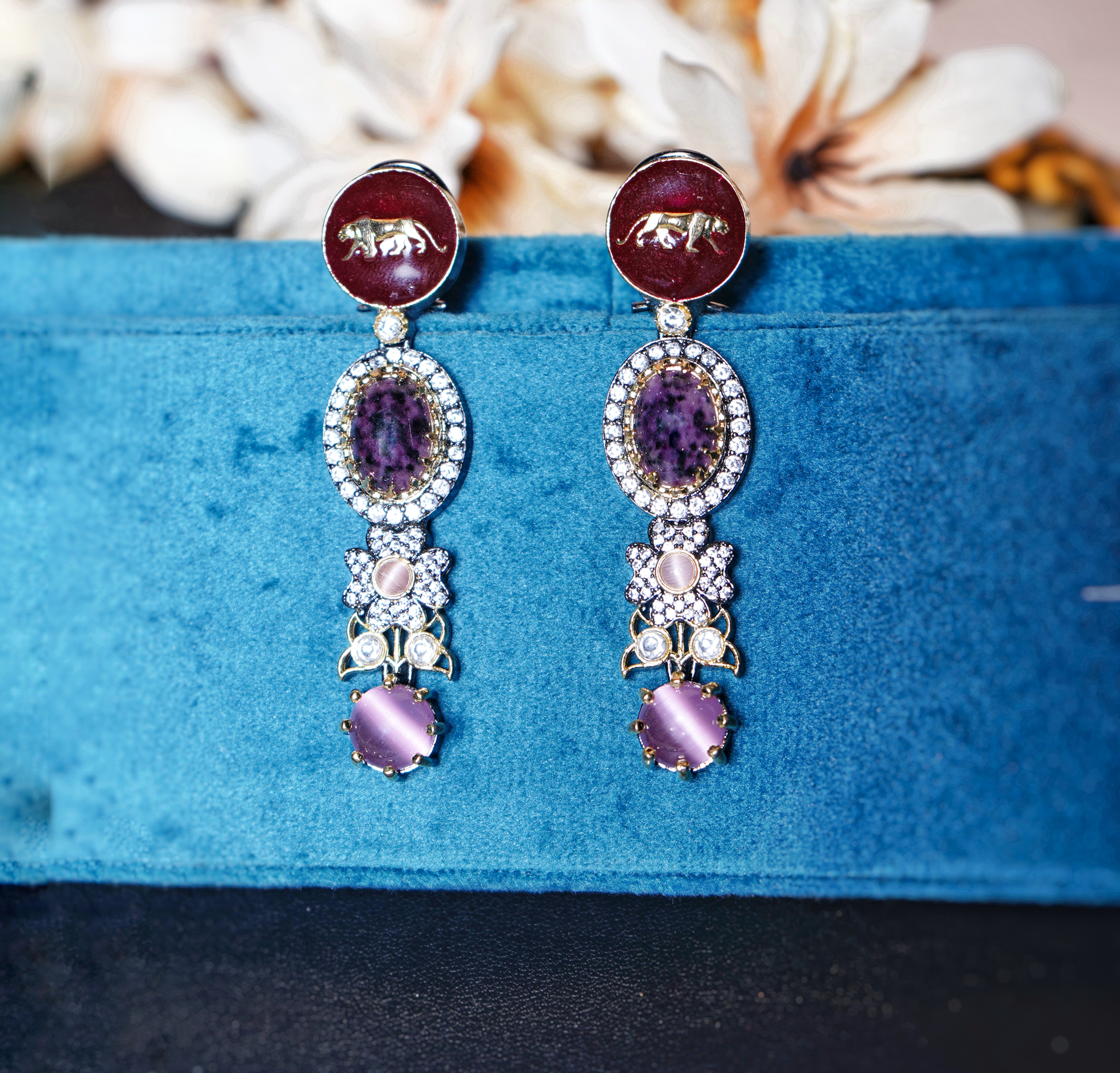 Beautiful Sabyasachi Designer Necklace set - Chaandi Rivaaz