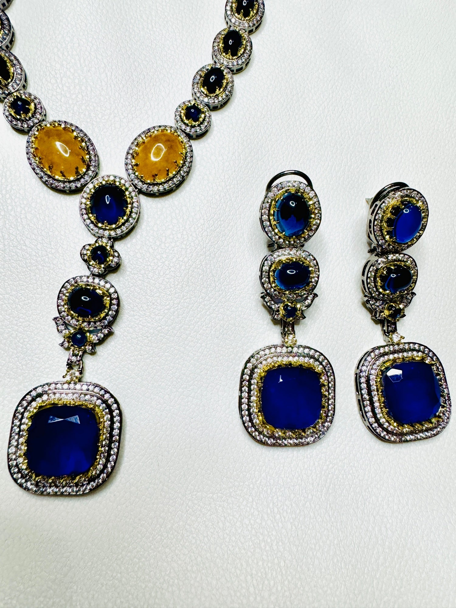 Royal Sabyasachi's Designer Necklace Set - Chaandi Rivaaz