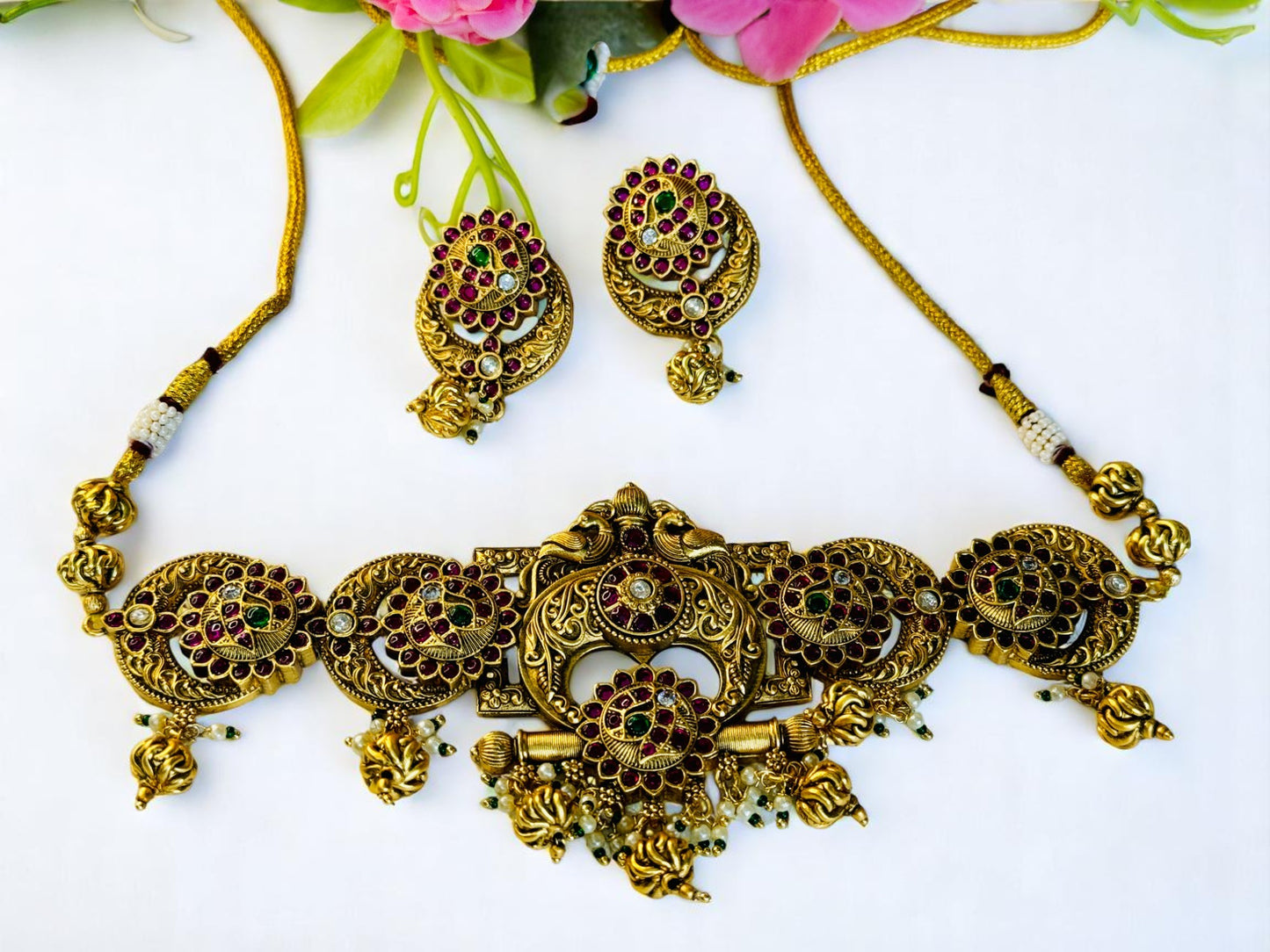 Ayushi's Antique Choker set