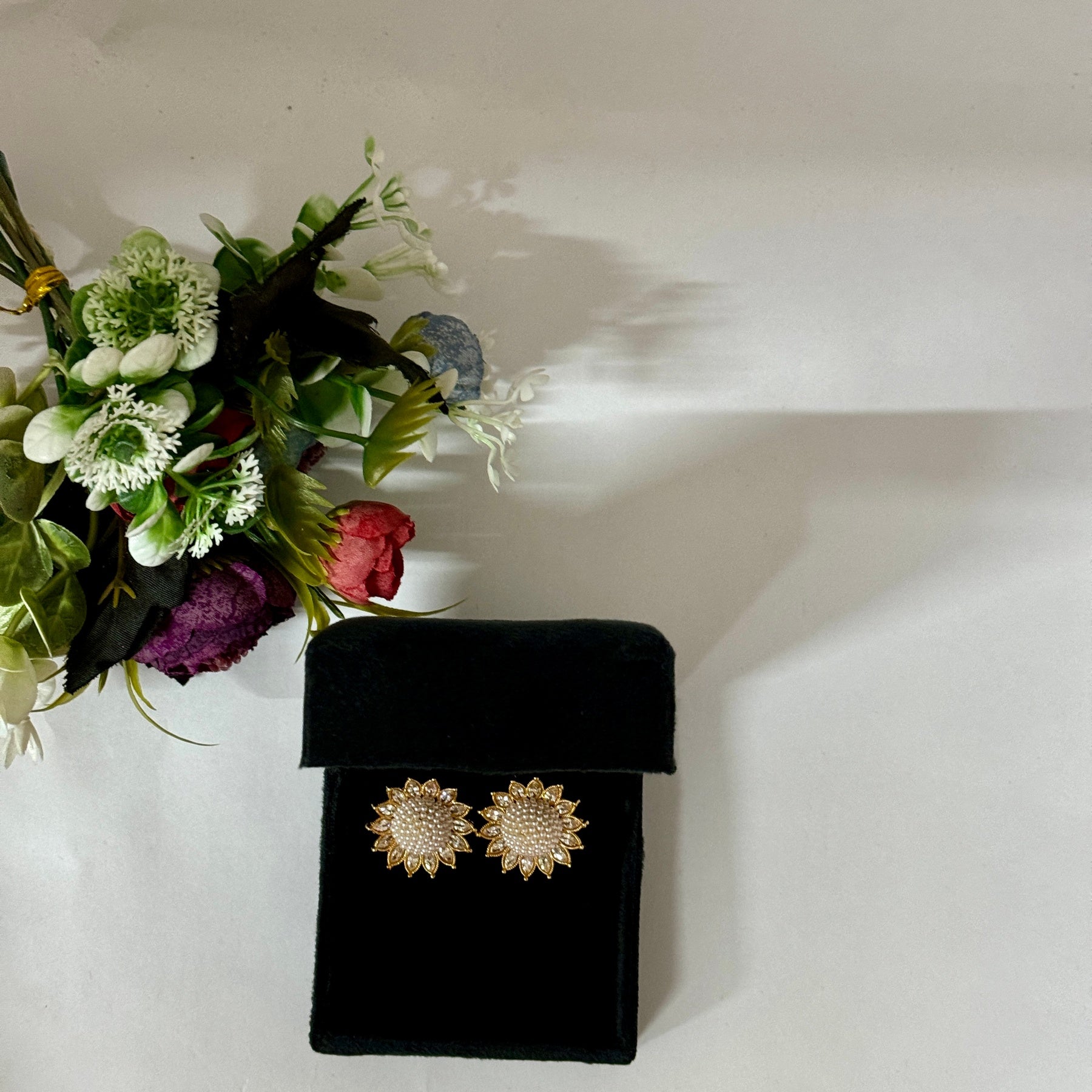 Flower Designer Pearl Earrings - Chaandi Rivaaz