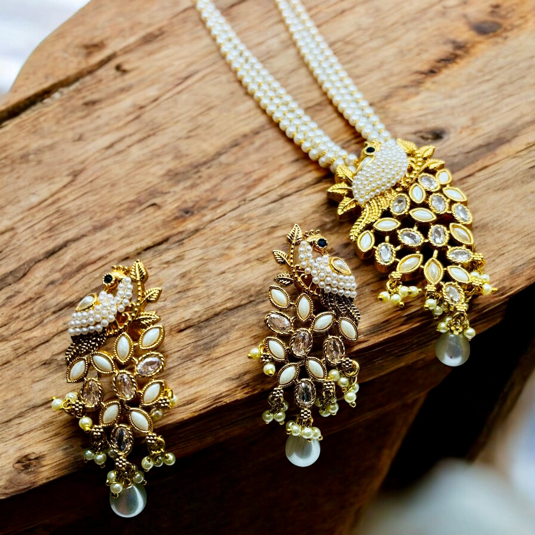 Peacock Pearl Designer Pendant Set - Chaandi Rivaaz