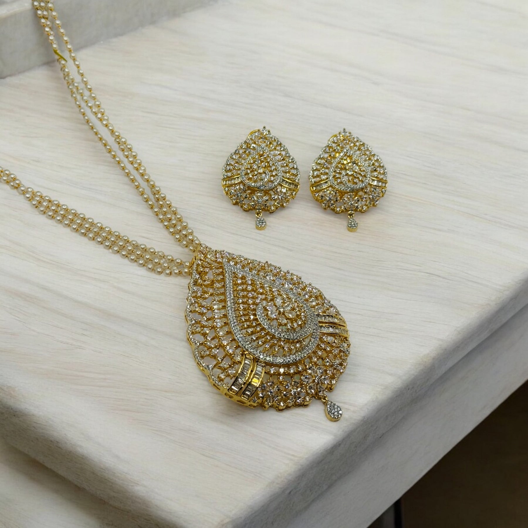 Radha's Designer Diamond Set - Chaandi Rivaaz