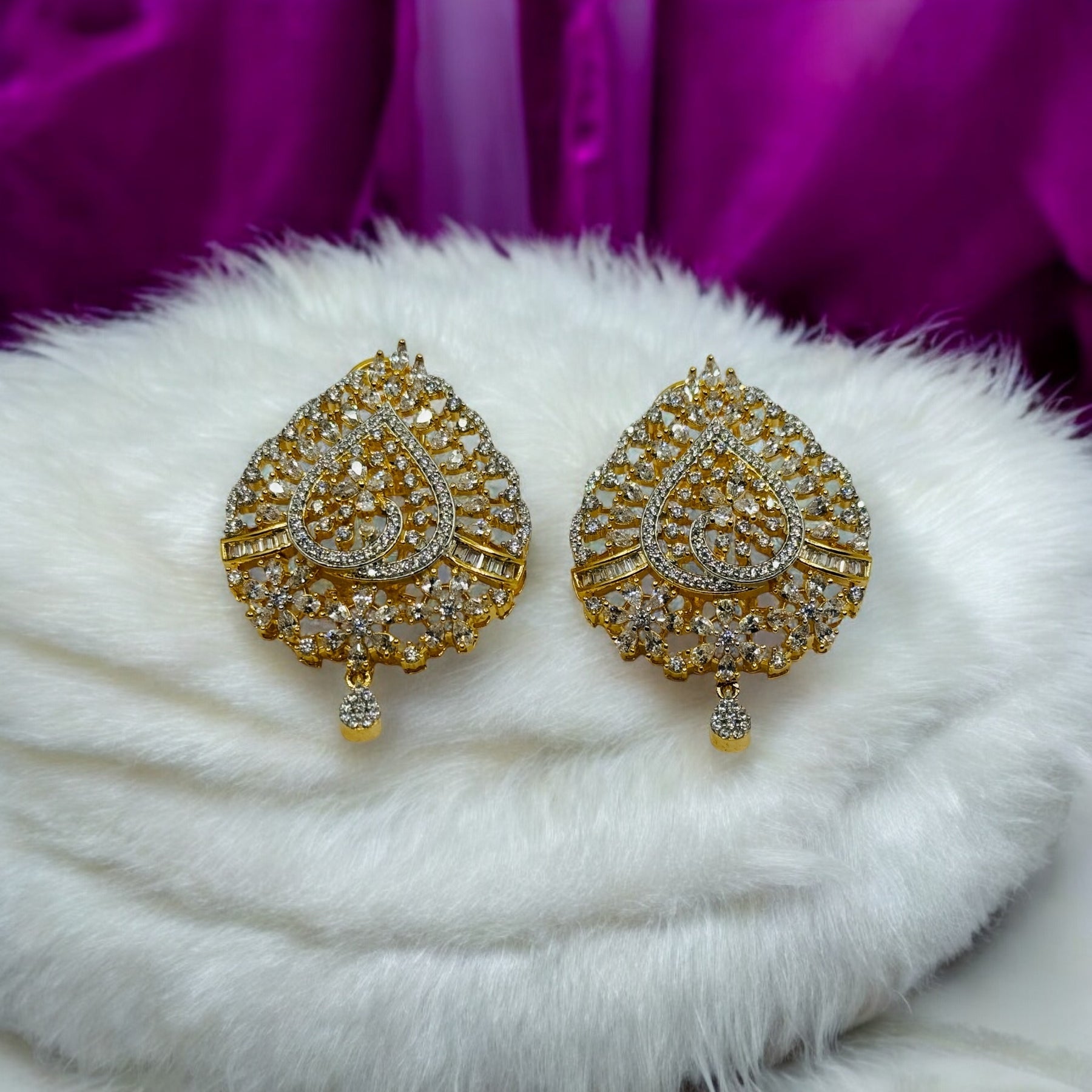 Radha's Designer Diamond Set - Chaandi Rivaaz