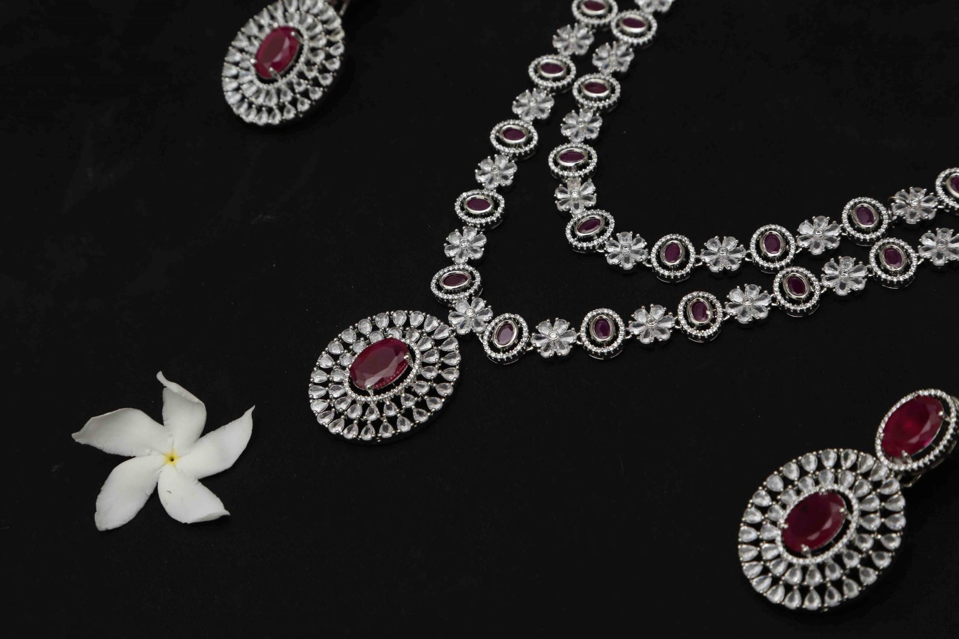 Lily's Designer Necklace set - Chaandi Rivaaz
