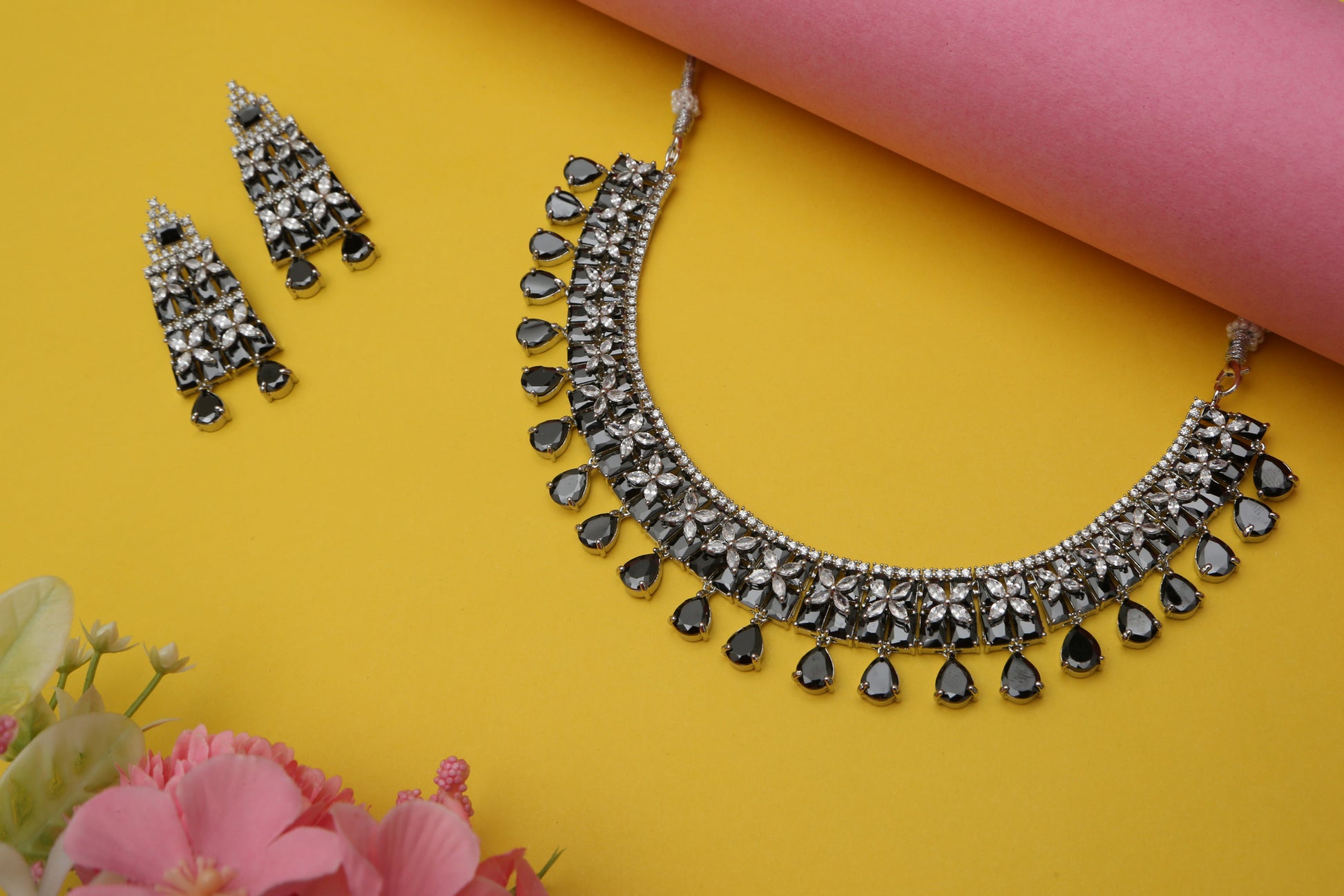 Radhika's Designer Necklace set - Chaandi Rivaaz