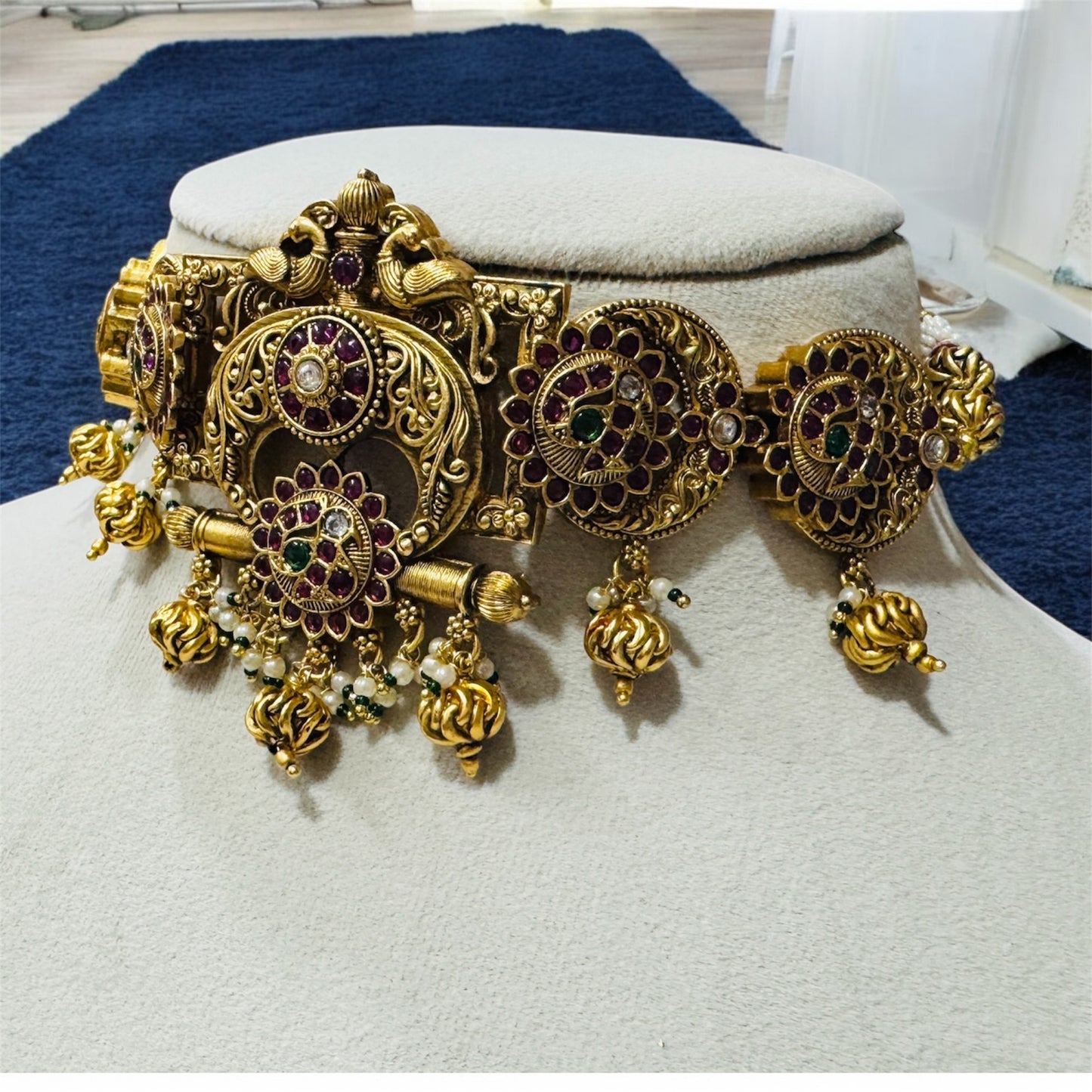 Ayushi's Antique Choker set