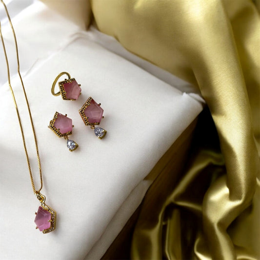 Pinky's Beautiful Pendant Set
