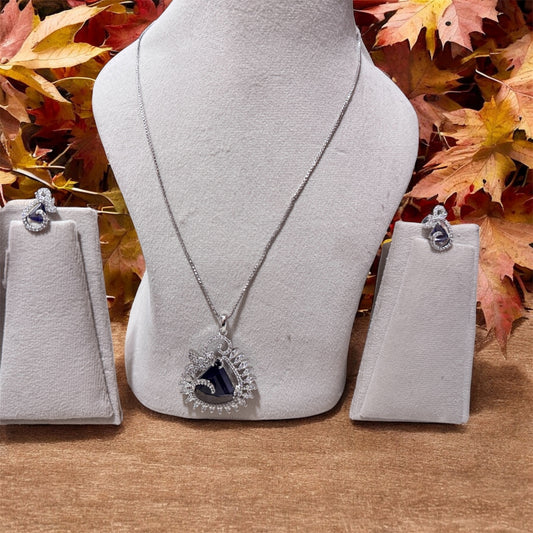 Ishira Pendant set