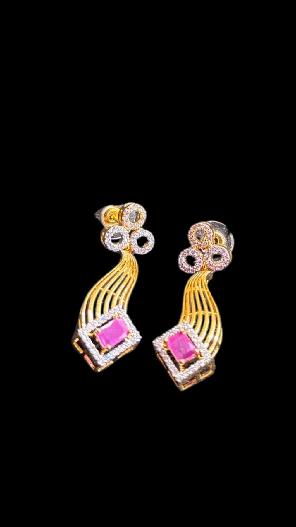 V Designer Necklace set