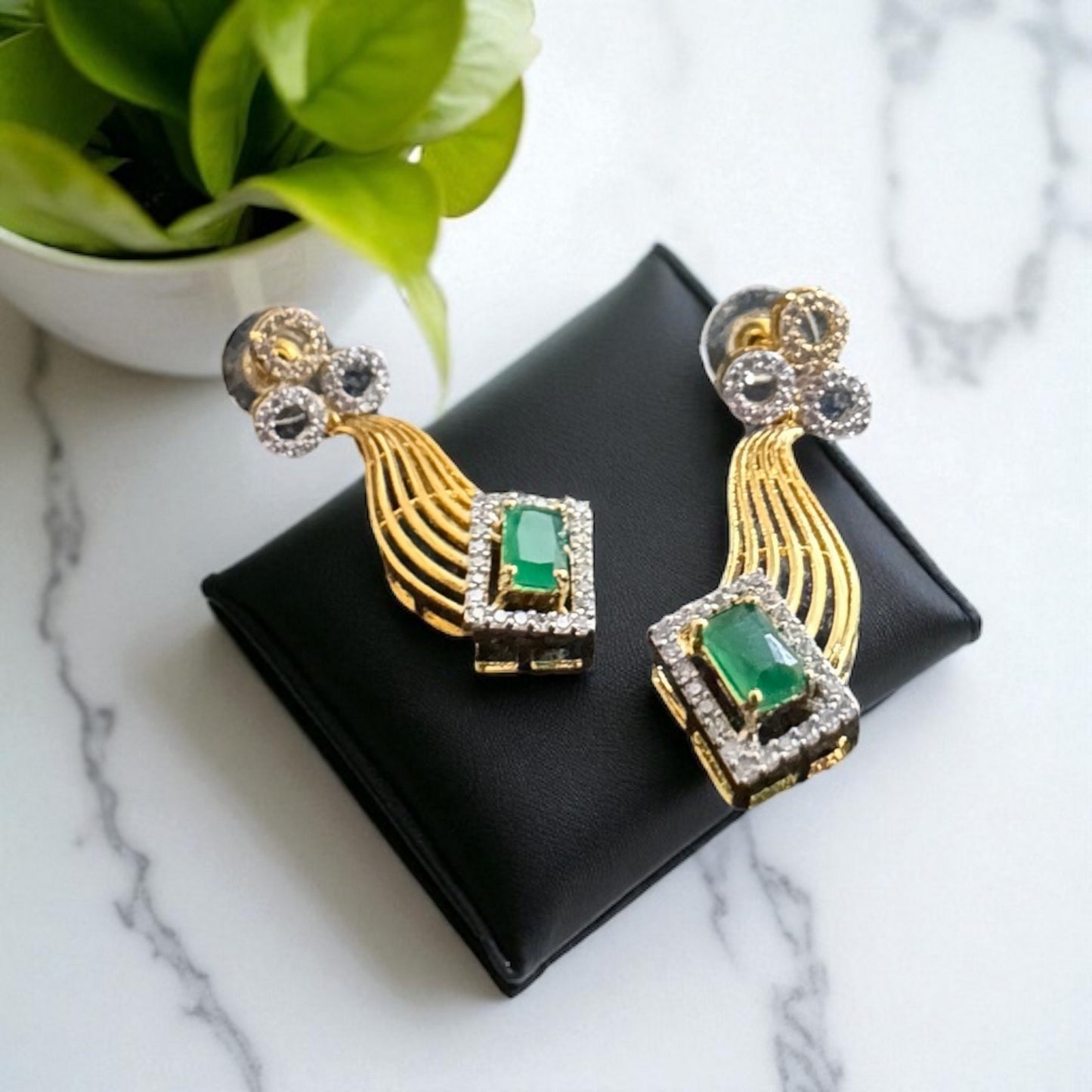 V Designer Necklace set