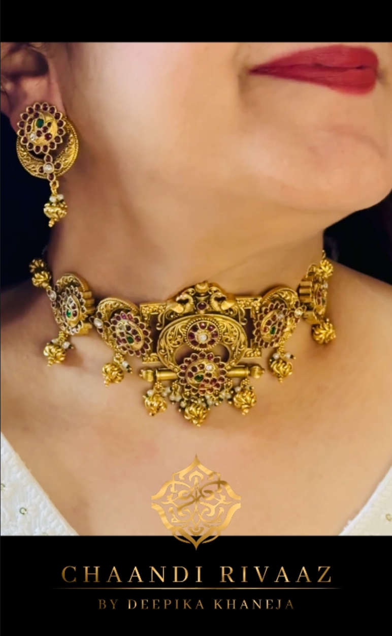 Ayushi's Antique Choker set