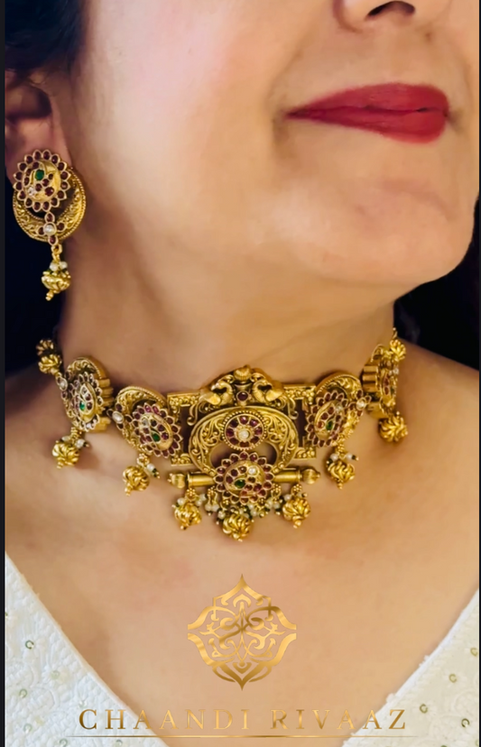 Ayushi's Antique Choker set