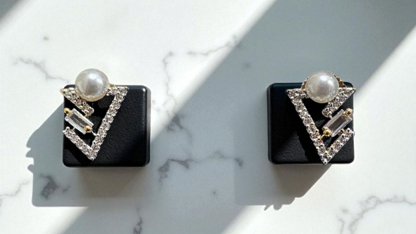 Elegant Diamond Pendant set