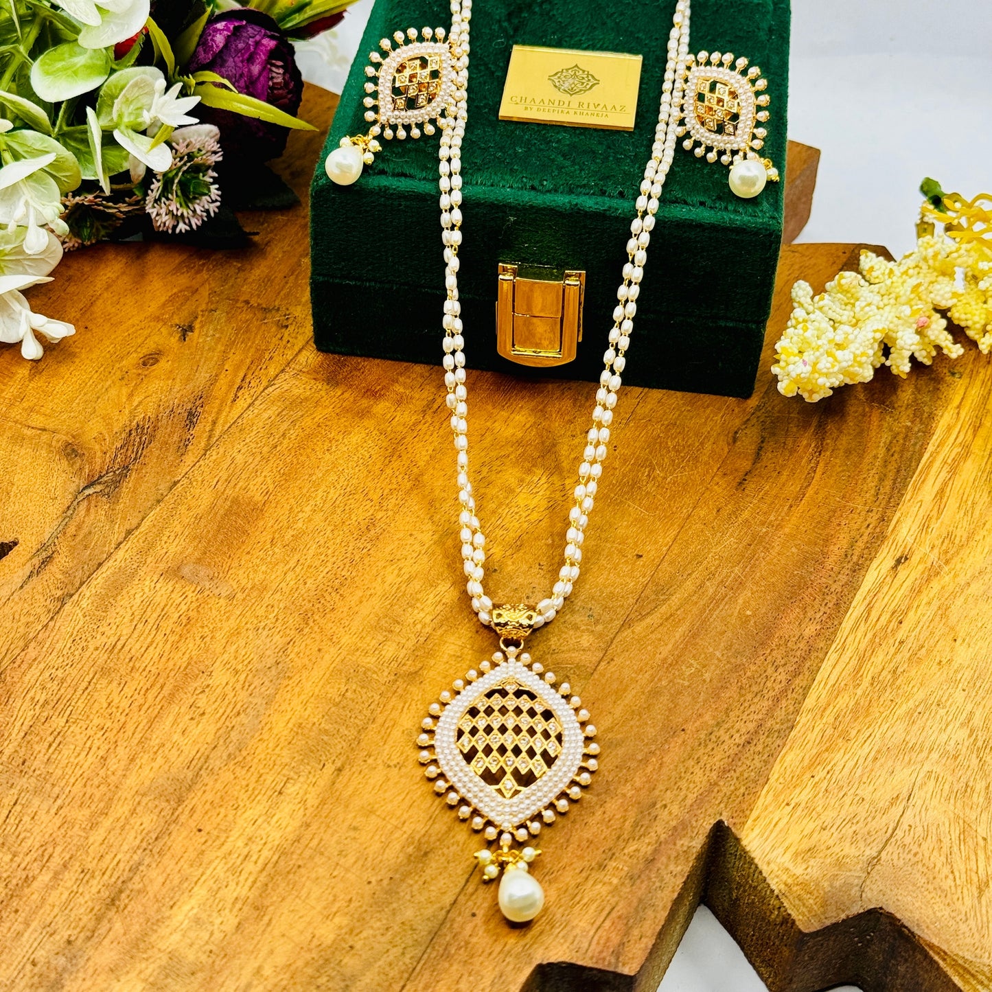 Beautiful Pearl Designer Pendant Set - Chaandi Rivaaz