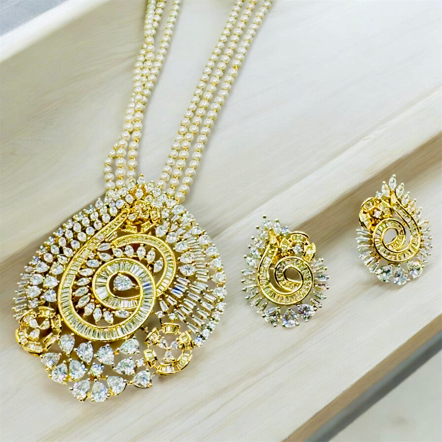 Nancy's Diamond Pendant set - Chaandi Rivaaz