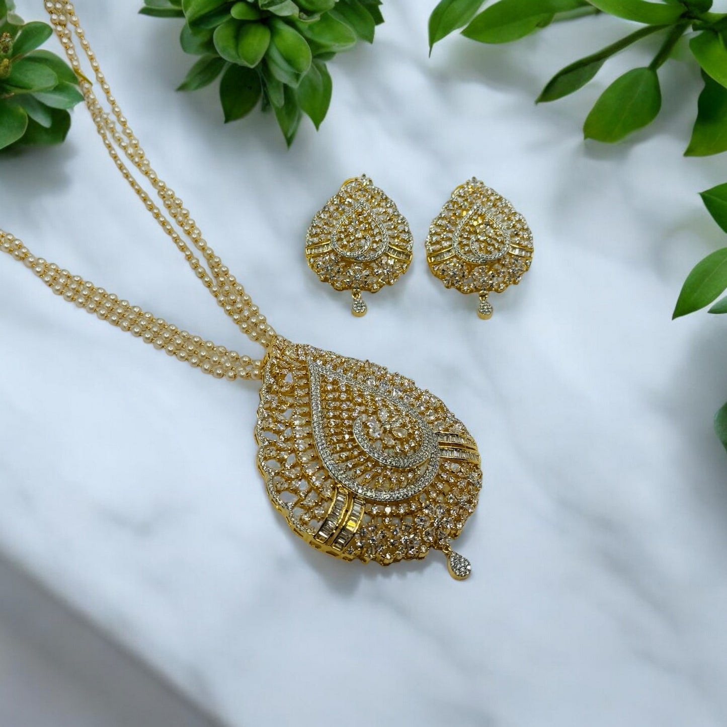 Radha's Designer Diamond Set - Chaandi Rivaaz