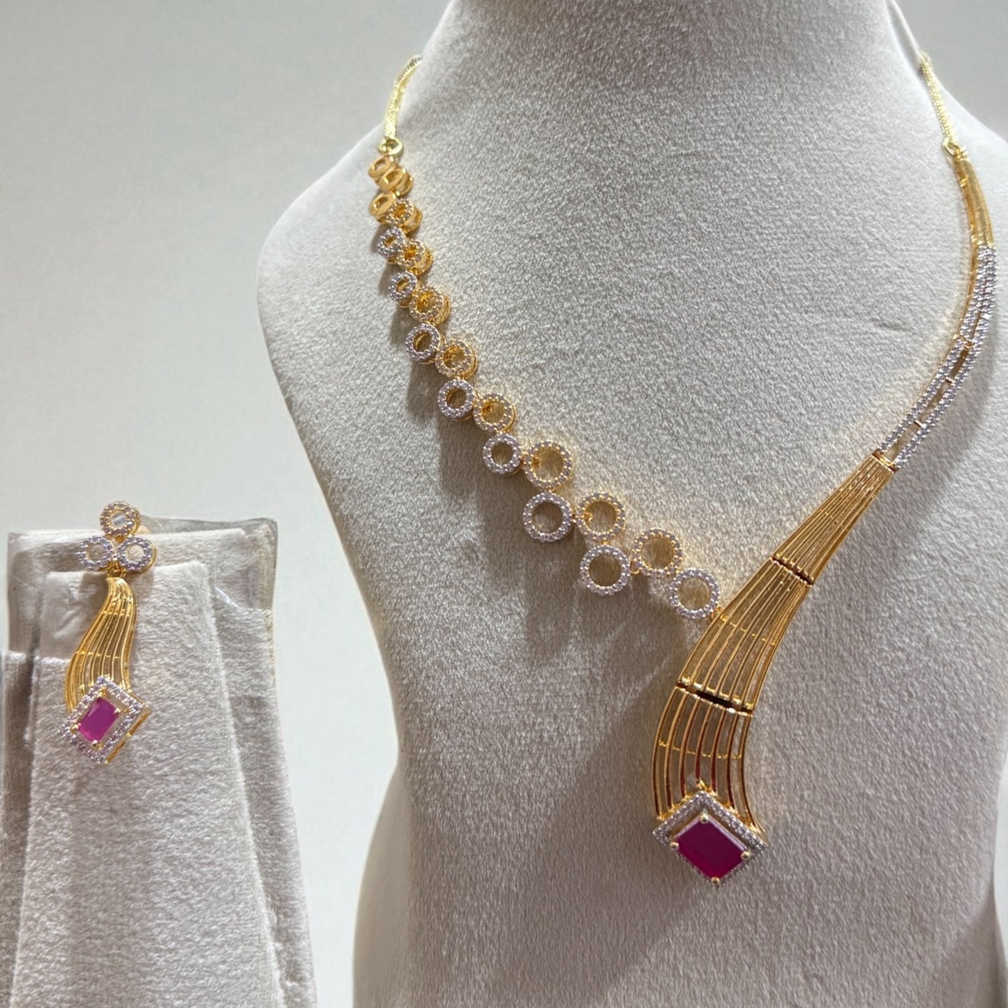 V Designer Necklace set