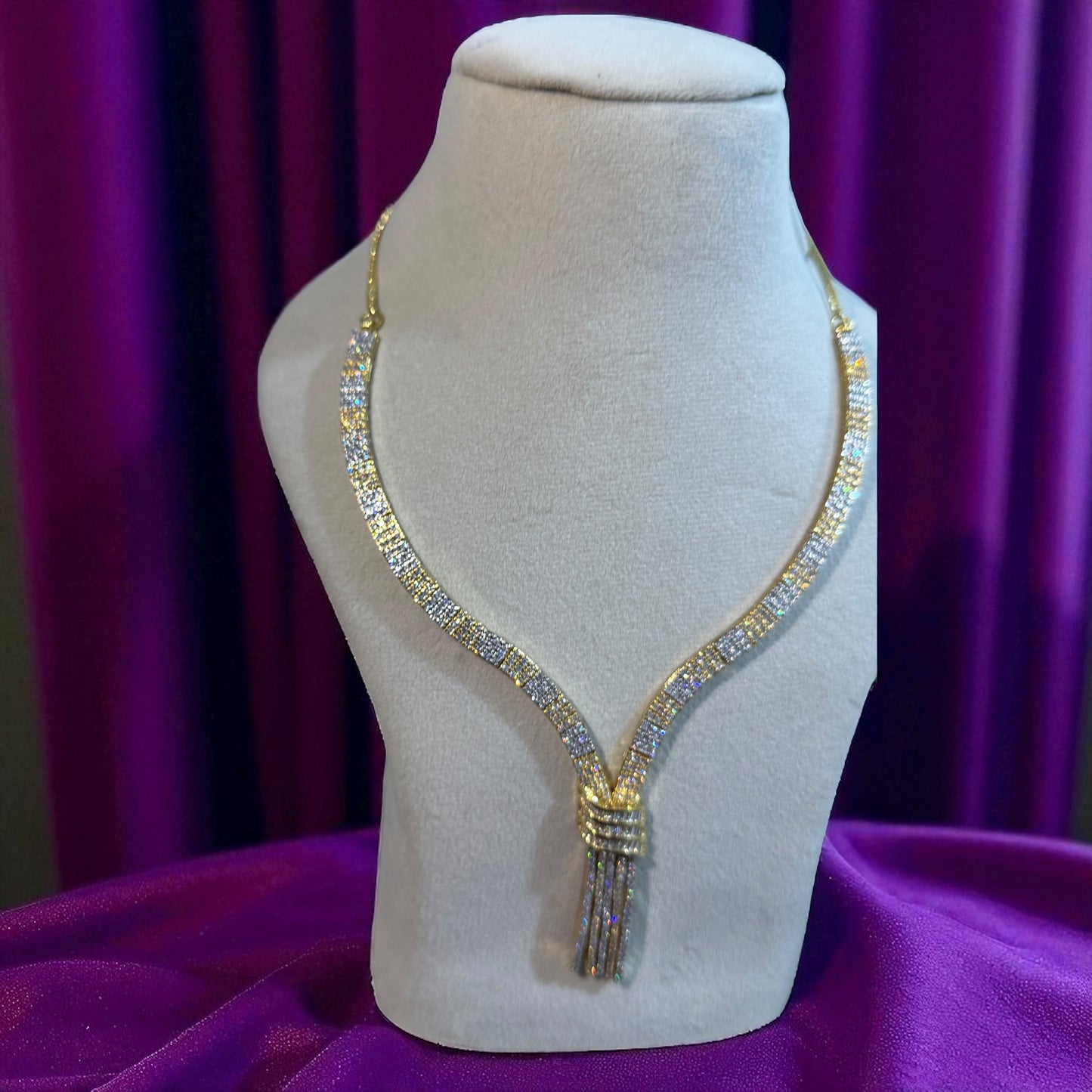Beautiful V-Diamond Luxe set