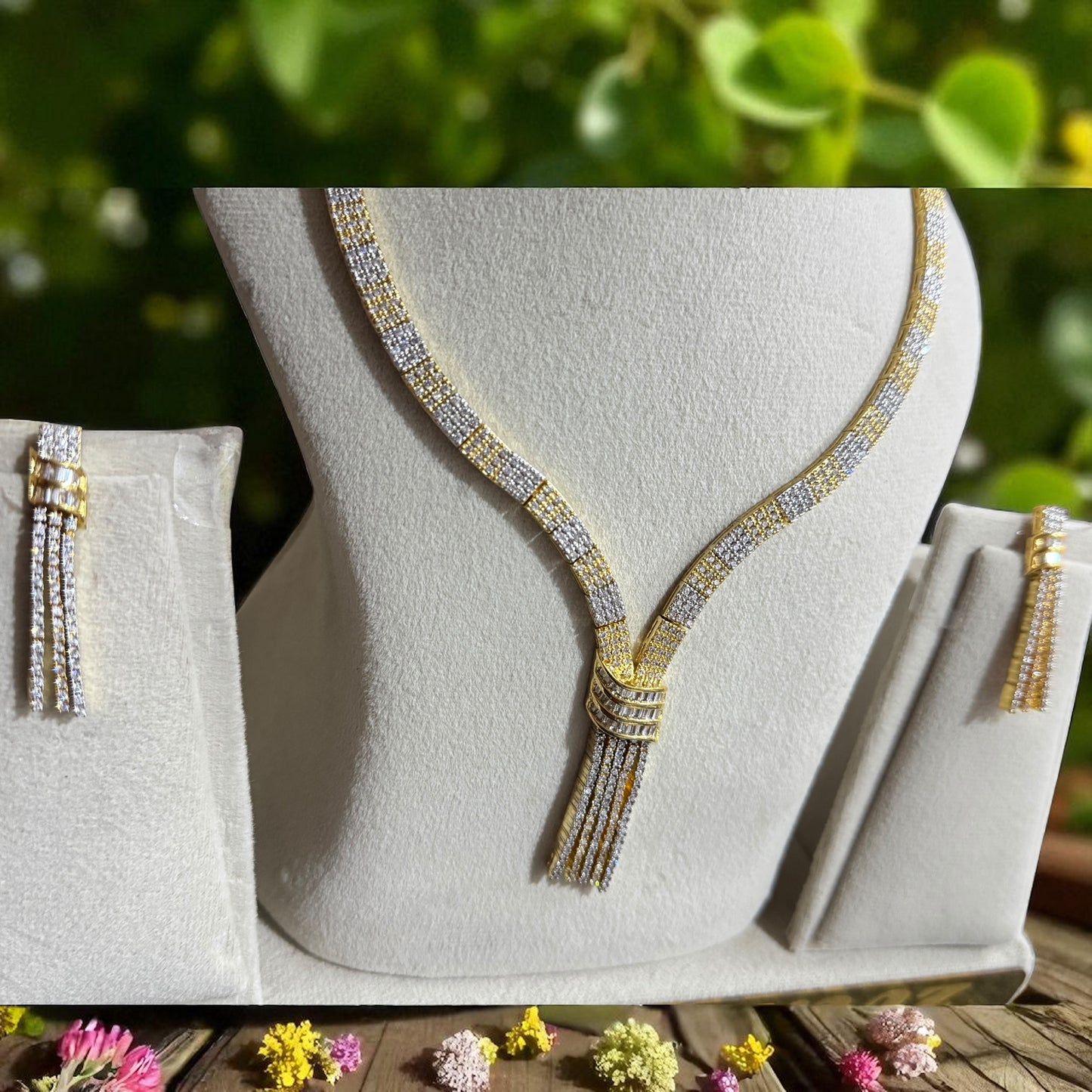 Beautiful V-Diamond Luxe set