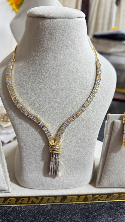 Beautiful V-Diamond Luxe set
