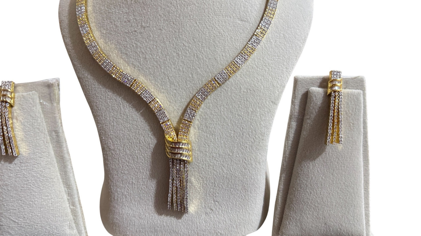 Beautiful V-Diamond Luxe set